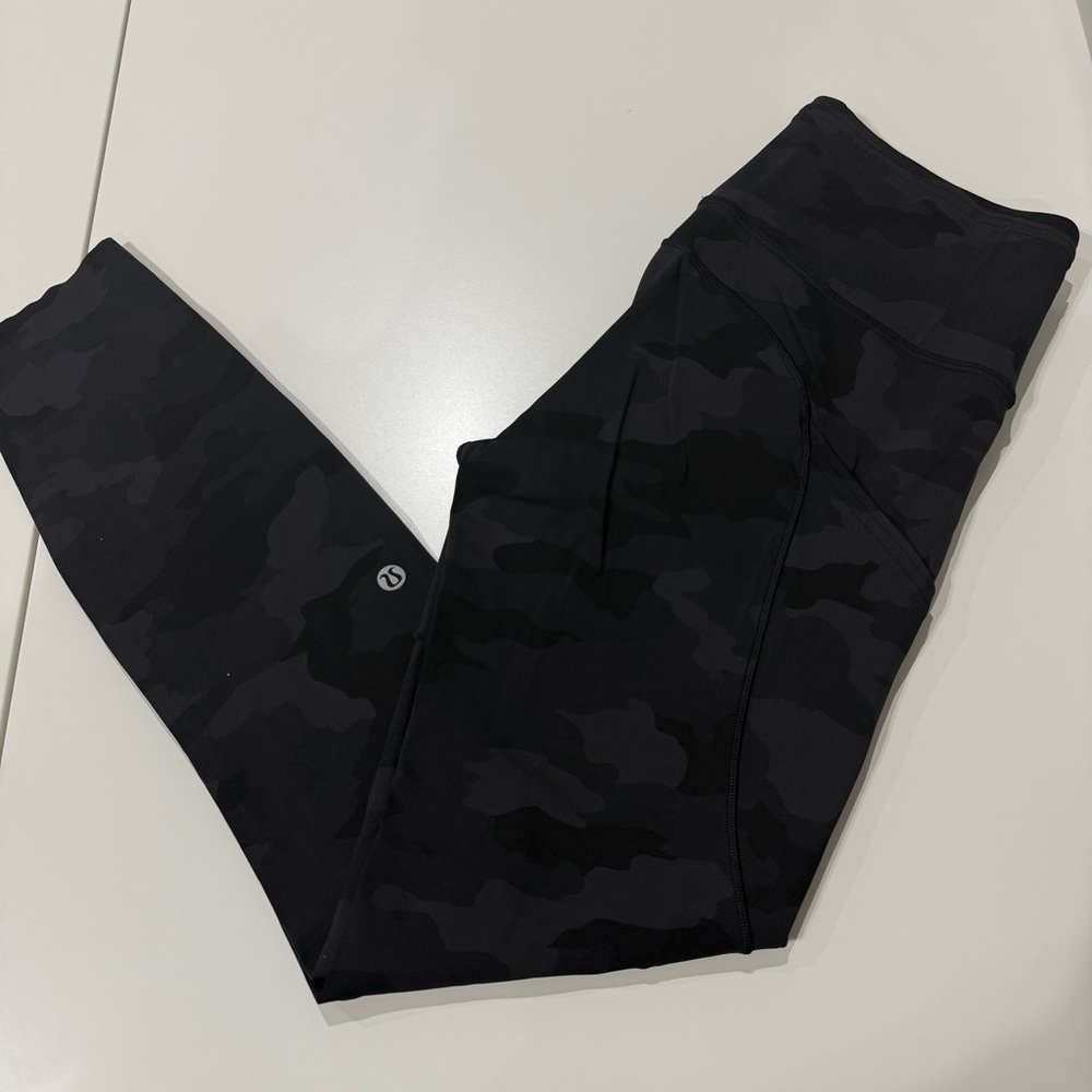 Lululemon Fast and Free Tight II 25" *Non-Reflective Nulux Size 6